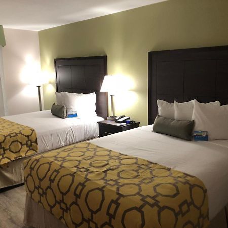 Baymont By Wyndham Phoenix I-10 Near 51St Ave Exterior photo