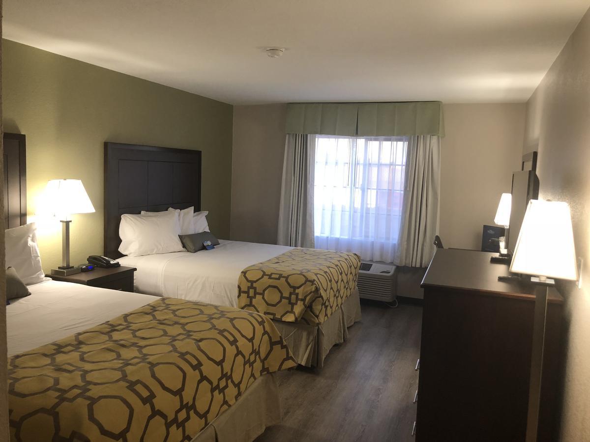Baymont By Wyndham Phoenix I-10 Near 51St Ave Exterior photo