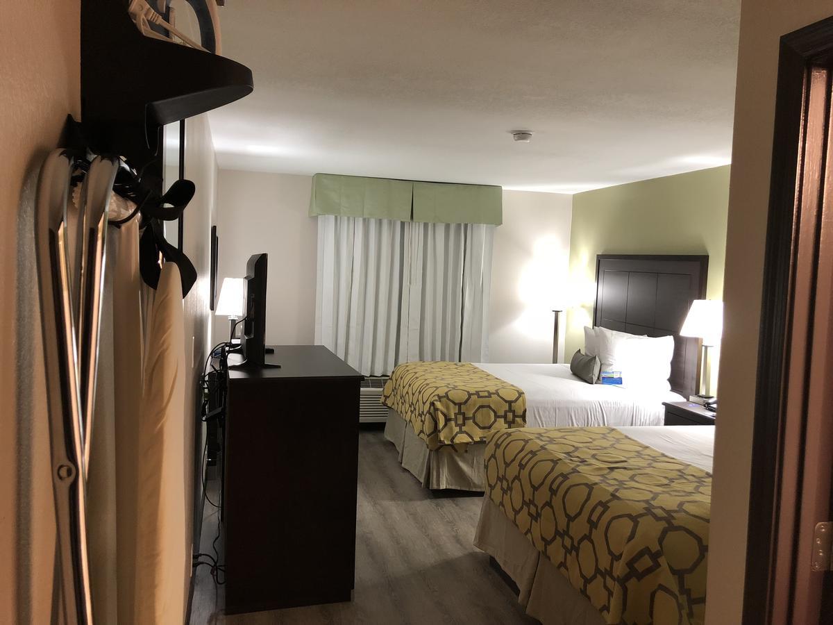 Baymont By Wyndham Phoenix I-10 Near 51St Ave Exterior photo