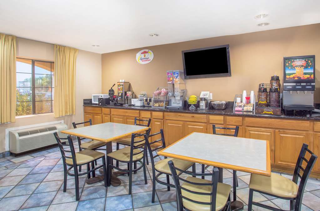 Baymont By Wyndham Phoenix I-10 Near 51St Ave Facilities photo